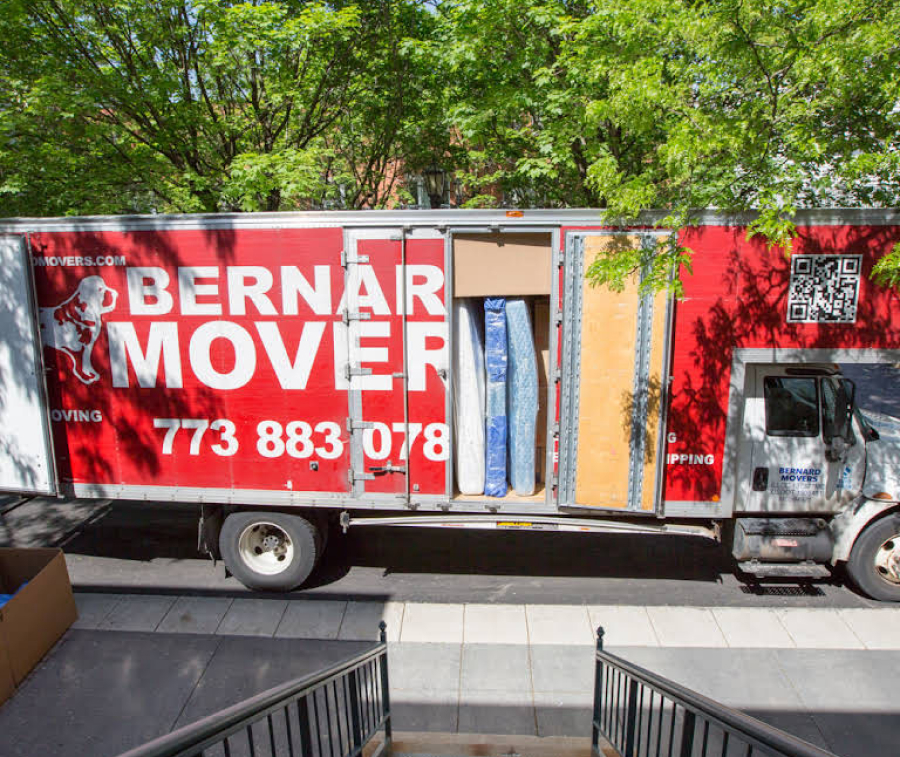 neighborhood movers, chicago movers, bernard movers, city movers,