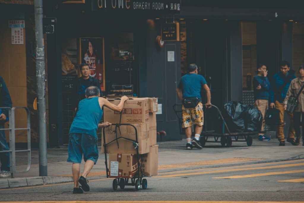 least expensive way to move out of state
